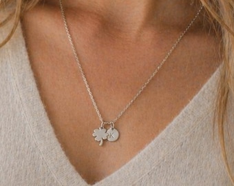 Four Leaf Clover Dainty Silver Necklace, Personalised Initial Elegant Clover Silver Tiny Charm, Simple Initials Letter Clover Necklace