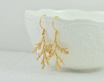 Leaf Gold Earrings, Simple 24K Gold Leaf Earrings, Elegant Drop Earrings Light Weight Earrings Jewelry, Minimalist Everyday Branch Earrings