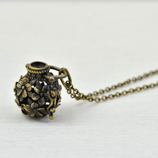 Bronze Aromatherapy Diffuser Necklace, Lava Stone for Essential Oils, Lava Floral Locket Pendant, Bronze Oil Diffuser Filigree Necklace