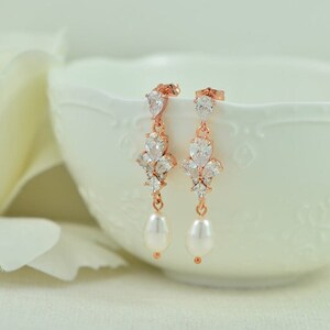Pareldruppel bruidsoorbellen, klassieke oorbellen zirkonia, moderne bruiloft bruidsmeisjes Teardrop hangoorbellen sieraden - lelie