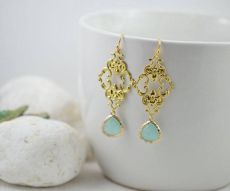 Bridal Bridesmaids Teardrop Earrings Jewelry Filigree Mint Green Drop Earrings Wedding Jewellery Turquoise Gold Chandelier Drop Earrings
