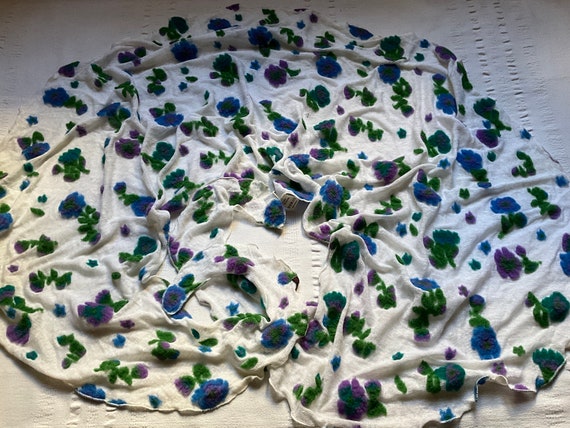 Vintage Linen & Wool Floral Wrap Shawl Scarf Spir… - image 7
