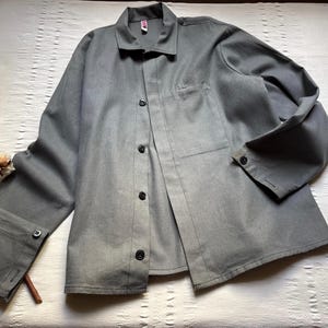 Vintage Work Shirt Chore shirt Jacket Pit 24&quot; Large Workwear Chore Shirt Workers Garment Chore Utility Gray 2422
