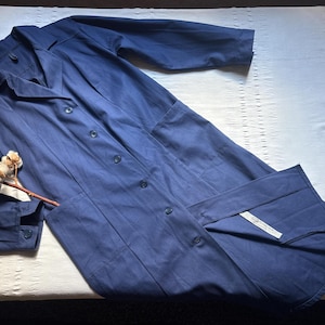 Vintage Ladies Long Chore Coat Long Duster Apron Shop Long Work Garment Workwear Button Smock Medium Large Factory Atelier Artist Navy 2420