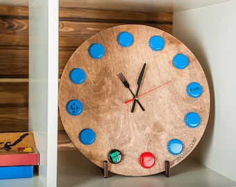 Personalized Wood Kitchen Clock: Beer Cap Decor, Country Style