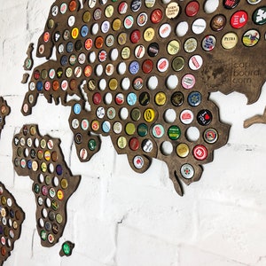Wall Art Office Decor / Beer Caps Map of the World / Cadeaus voor familie / Voor reisliefhebbers / Wereldkaart muur woondecoratie / Voor hem