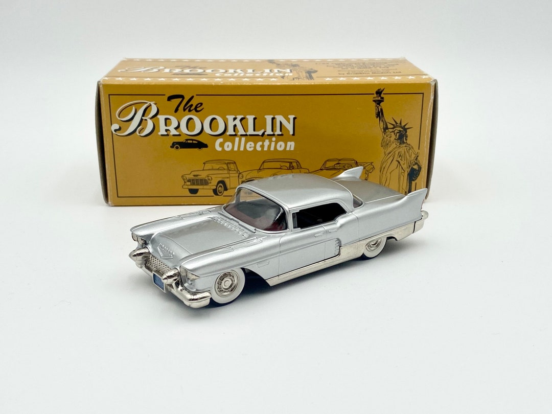 Brooklin Models BRK74 – Cadillac 1947 Convertible – Échelle 1/43 – Métal Blanc – Occasion