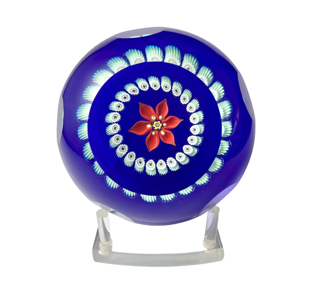Caithness Scotland Art Glass Poinsettia Paperweight Beautiful Etsy