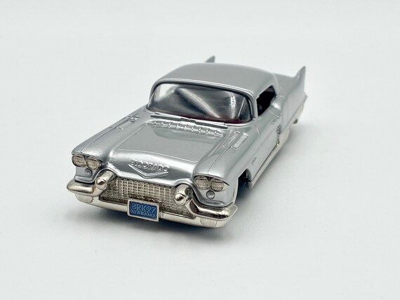 Brooklin 1:43 - Model car - Cadillac Dynamic Fast Back Coupé 1948 - BRK. 40 1948 - auction