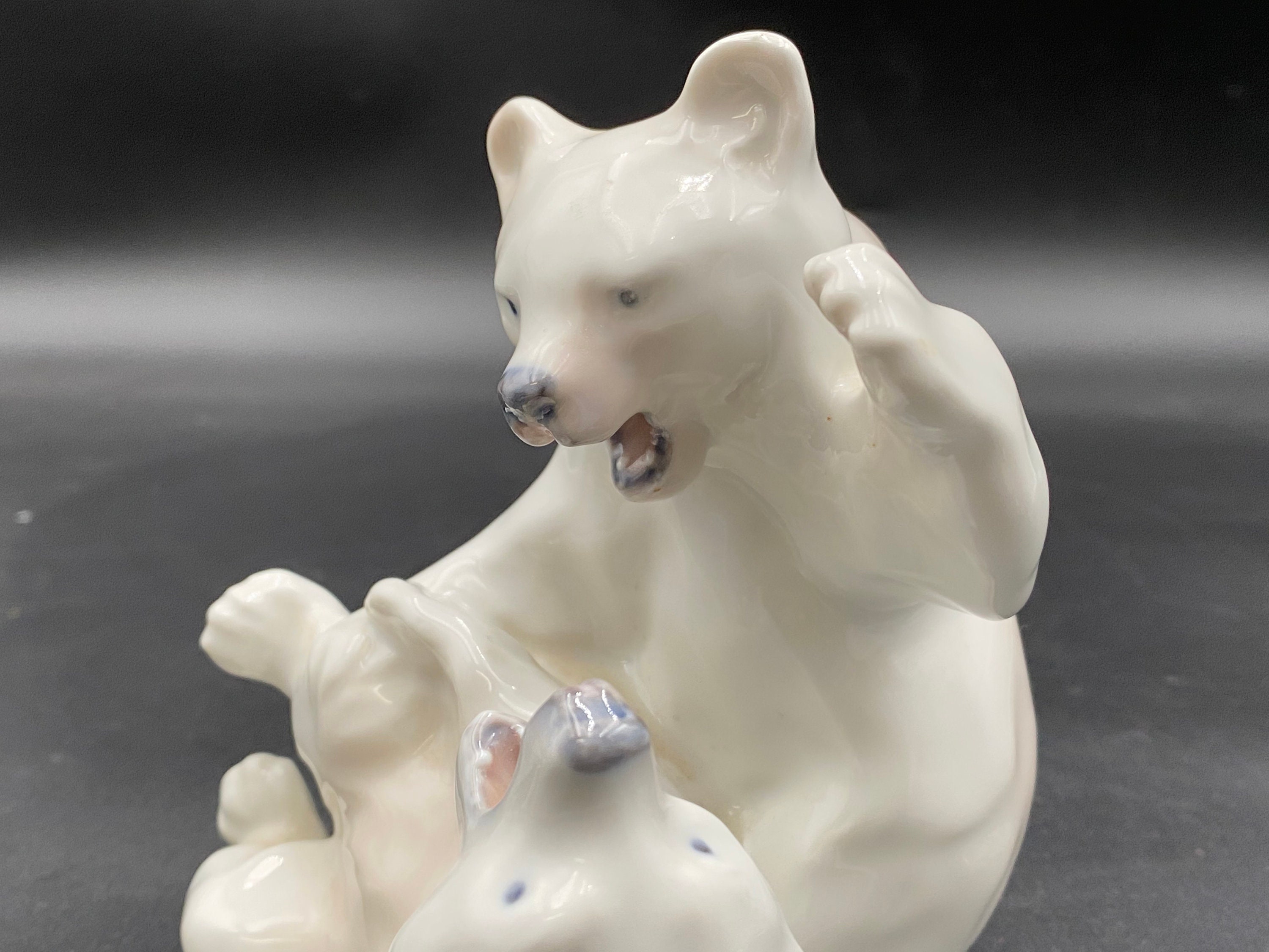 ロイヤルコペンハーゲン ホッキョクグマの子 磁器フィギュア No.1107