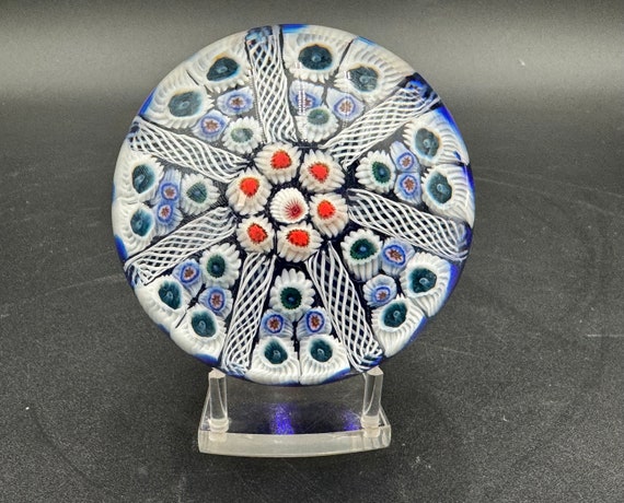 Strathearn Art Glass Blue 7 Spoke Millefiori Paperweight 2 3/4” W Stunning