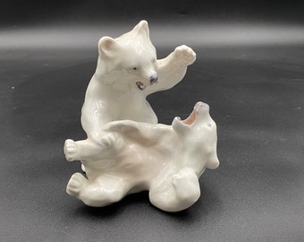 ロイヤルコペンハーゲンの「吠えるシロクマ」のフィギュア - Etsy 日本