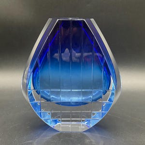 Baccarat France Crystal Neptune Cobalt Blue Vase 7”H Stunning Signed