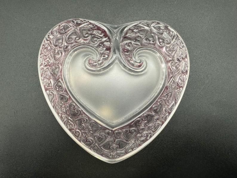 Lalique France Crystal Purple Heart Shaped Trinket Dresser Jewelry Box Ex Condition image 1
