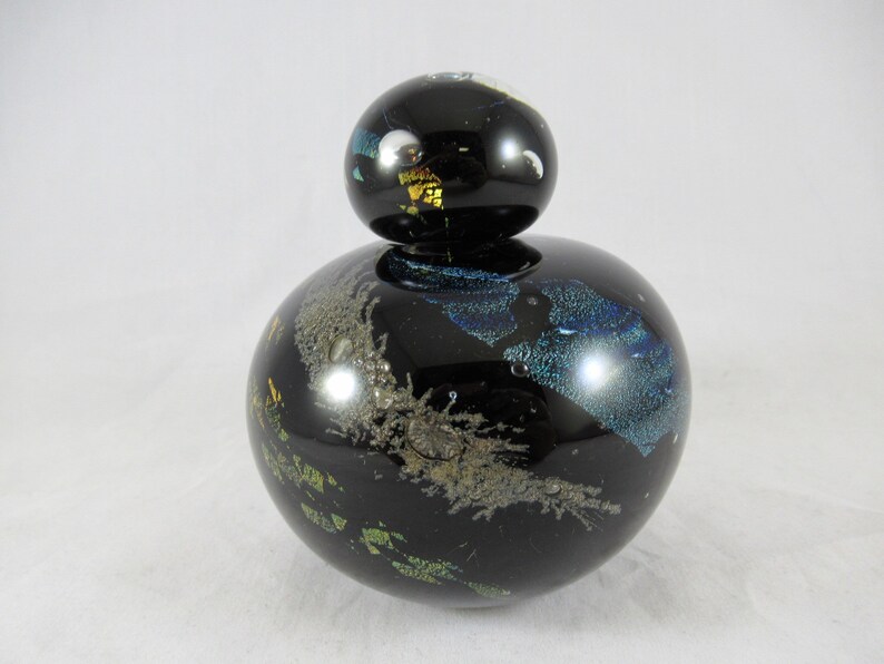 Lustre Art Glass Iridescent Threaded Shade Mint Signed