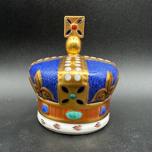 Royal Crown Derby 100th Anniversary Queen Elizabeth Crown Paperweight Rare