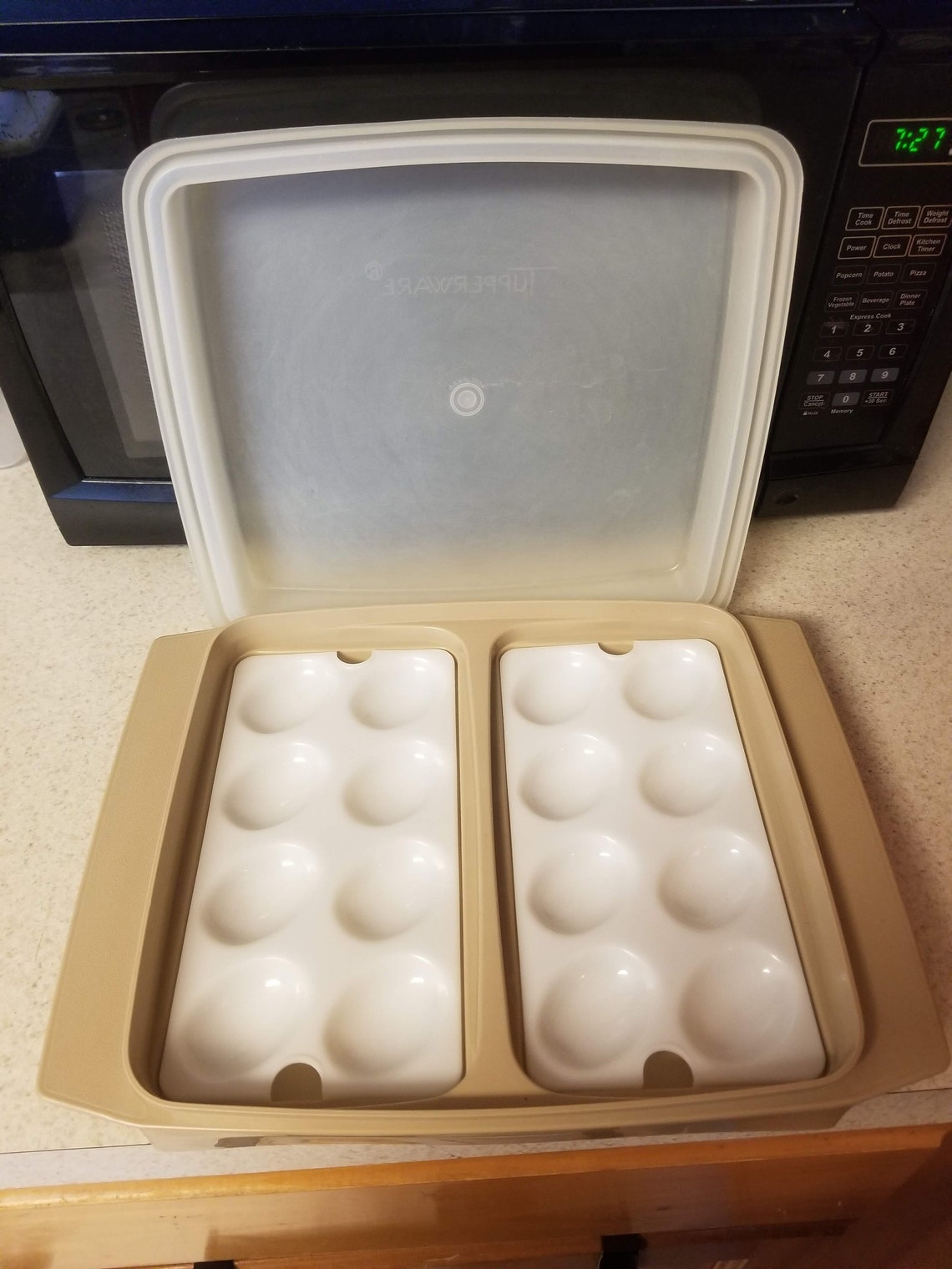 Tan Tupperware Egg Tray With Lid 7232 Etsy