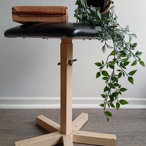 Industrie Werkstatt Hocker Vintage Loft Sternfuß Mid Century 60er 70er schwarz beige image 15