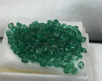 2 mm, Brazillian  Emerald Round