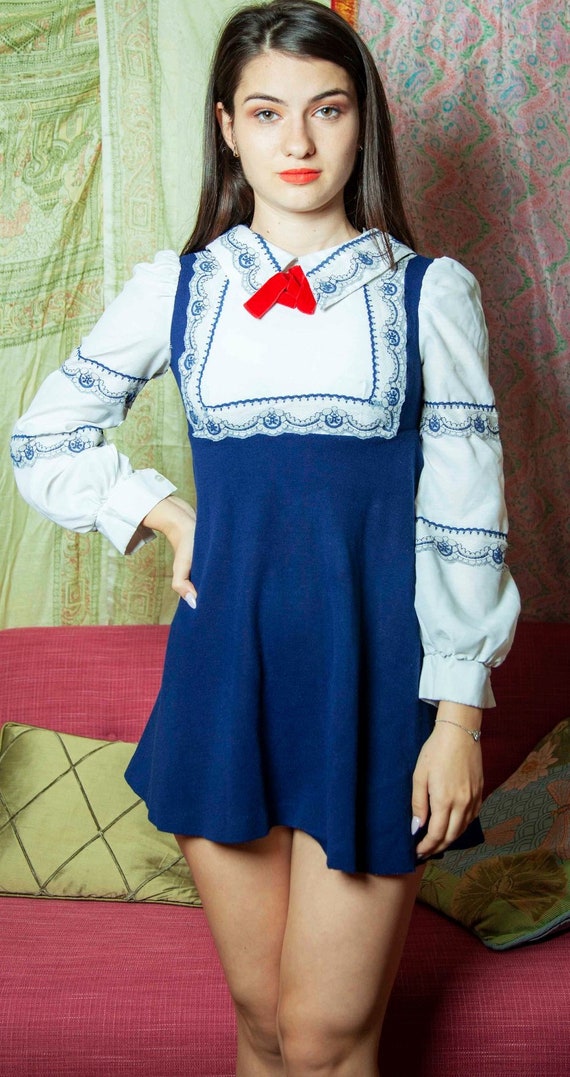 Vintage 1960s mod psych a line dress with bib deta