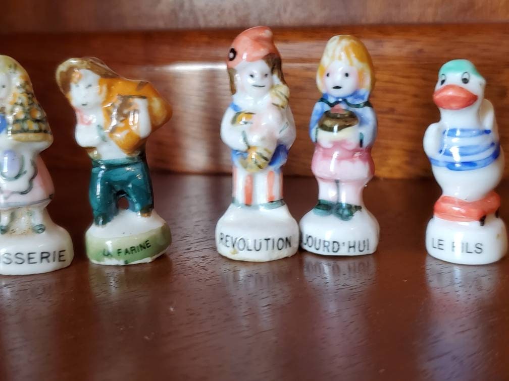 Feve Disney Winnie L'Ourson, Tigrou, Porcinet, Maitre Hibou, Figurine  Miniature en Porcelaine, Décor de Gateau des Rois, Epiphanie -  Canada