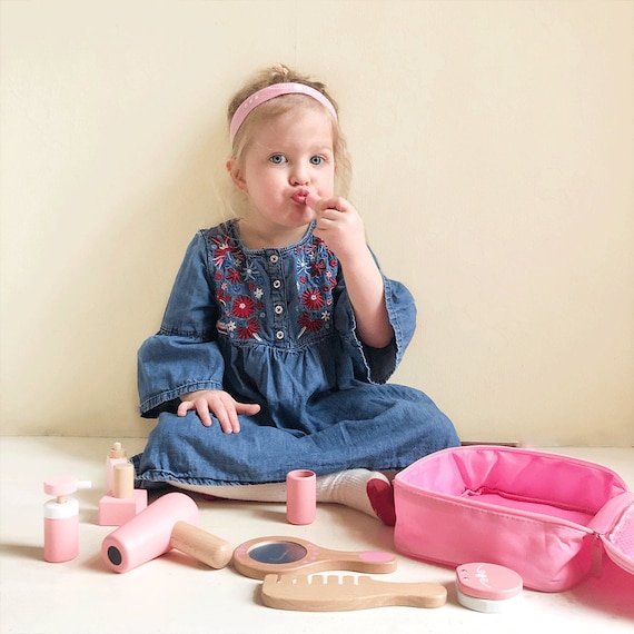 Hape Jouet - Coffret de Beauté pour Petite Fille - Malette Maquillage,  Ongles et Accessoires Cheveux Fille en