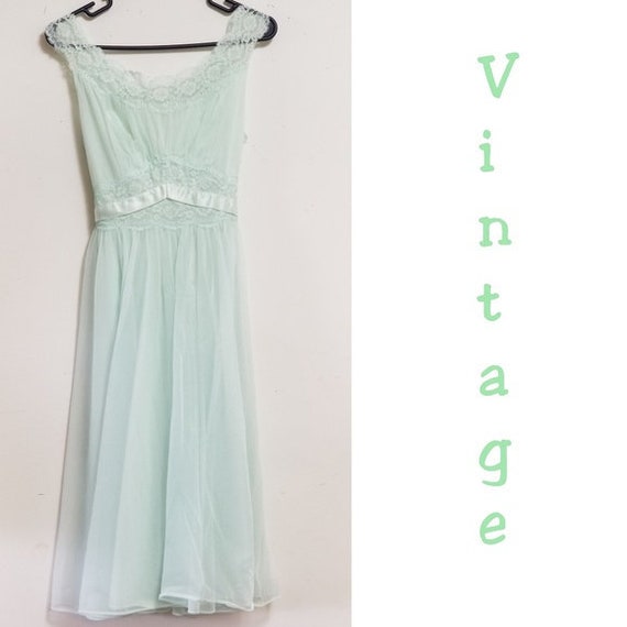 Vintage 50's Vanity Fair Soft Light Mint Green Chi