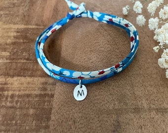 Bracelet liberty à personnaliser : gravure initiale ou chiffre fétiche sur médaille en argent 925