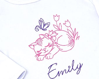 Vestido de bebé con gatito bordado a medida - Conjunto personalizado para recién nacida, regalo de bienvenida al hospital para niña