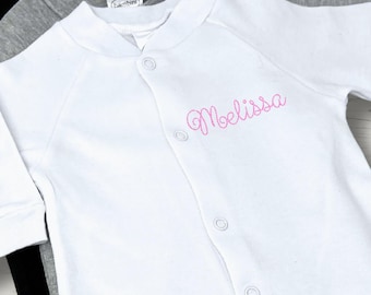 Pijama enterizo de algodón bordado personalizado para bebé: Conjunto con pies para recién nacido