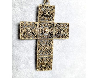Christian Cross Pendant Vermeil Gold Plated Filigreed Gothic Gold Rhinestone