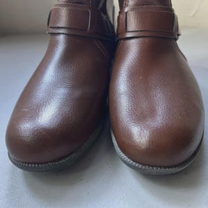 VTG Clarks Riddle Avant Bottines moto en cuir marron Chaussures à boucle taille 8,5 image 7