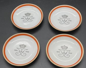 VTG Bing & Grondahl Denemarken koning Frederick IX 50e verjaardag schotelborden set 4