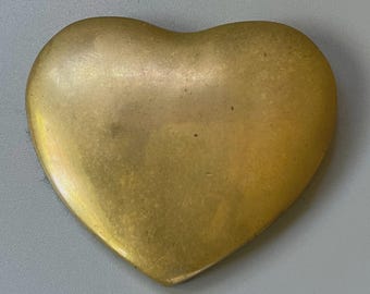 Vtg Solid Brass Heart Paperweight Heavy Metal Desk Accent Felt Base 2.75”