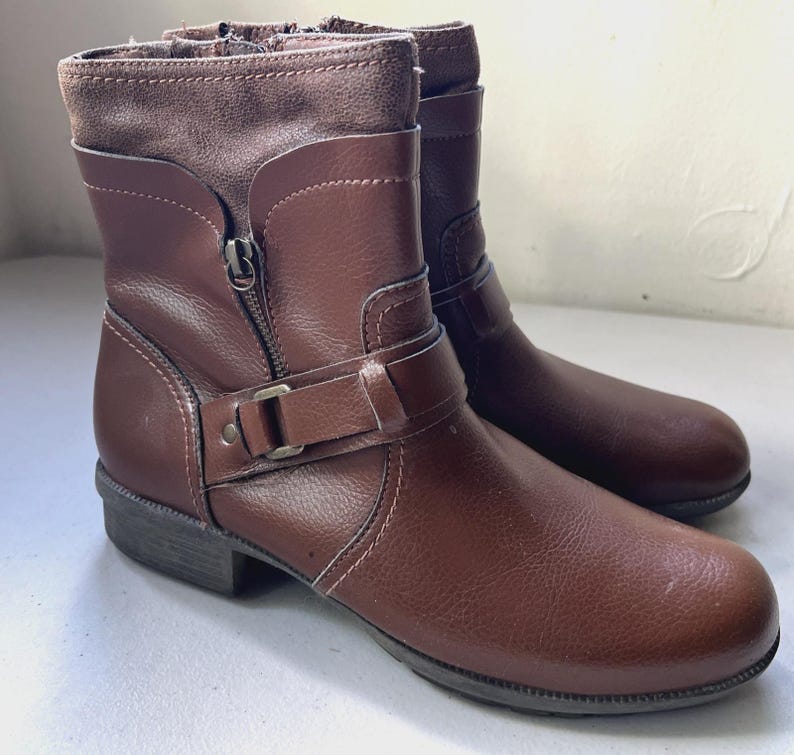 VTG Clarks Riddle Avant Bottines moto en cuir marron Chaussures à boucle taille 8,5 image 1