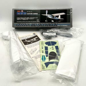 Vintage MRC Cessna 180 Skywagon Rubber Powered Flying Foam Plane Model Kit