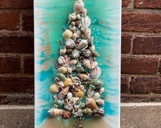 Beachmas Tree: Seashell Christmas Tree Resin Art (10” x 20”)