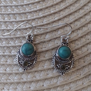 Earrings, Boho Suba Turquoise Pendant Earrings Simple Retro Hollow Carved Ear Hook Earrings