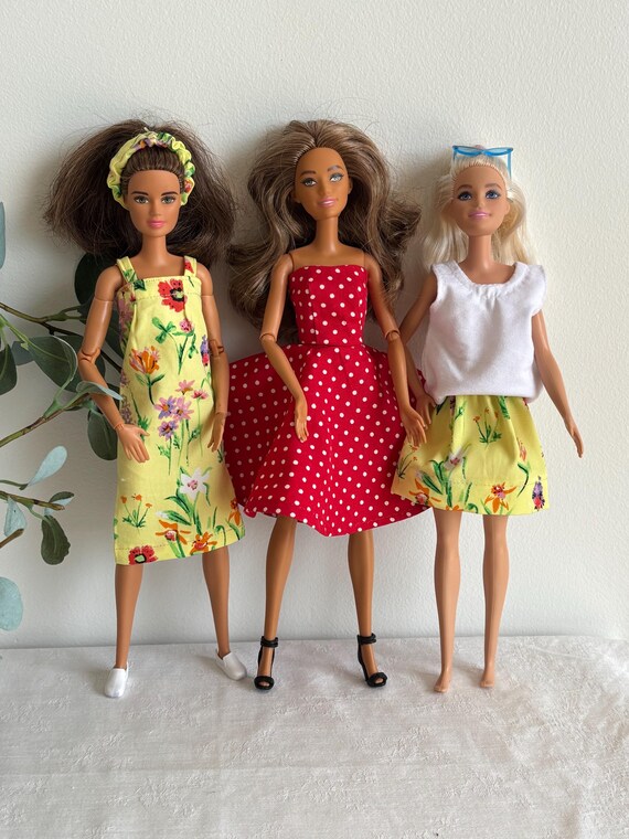 Barbie Doll Clothes, X Piece Set, Fits a Regular Size Inch