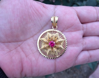 10k Gold Filigree Star Pendant Red Stone ~ Vintage Oaxaca Filigree Frida Style