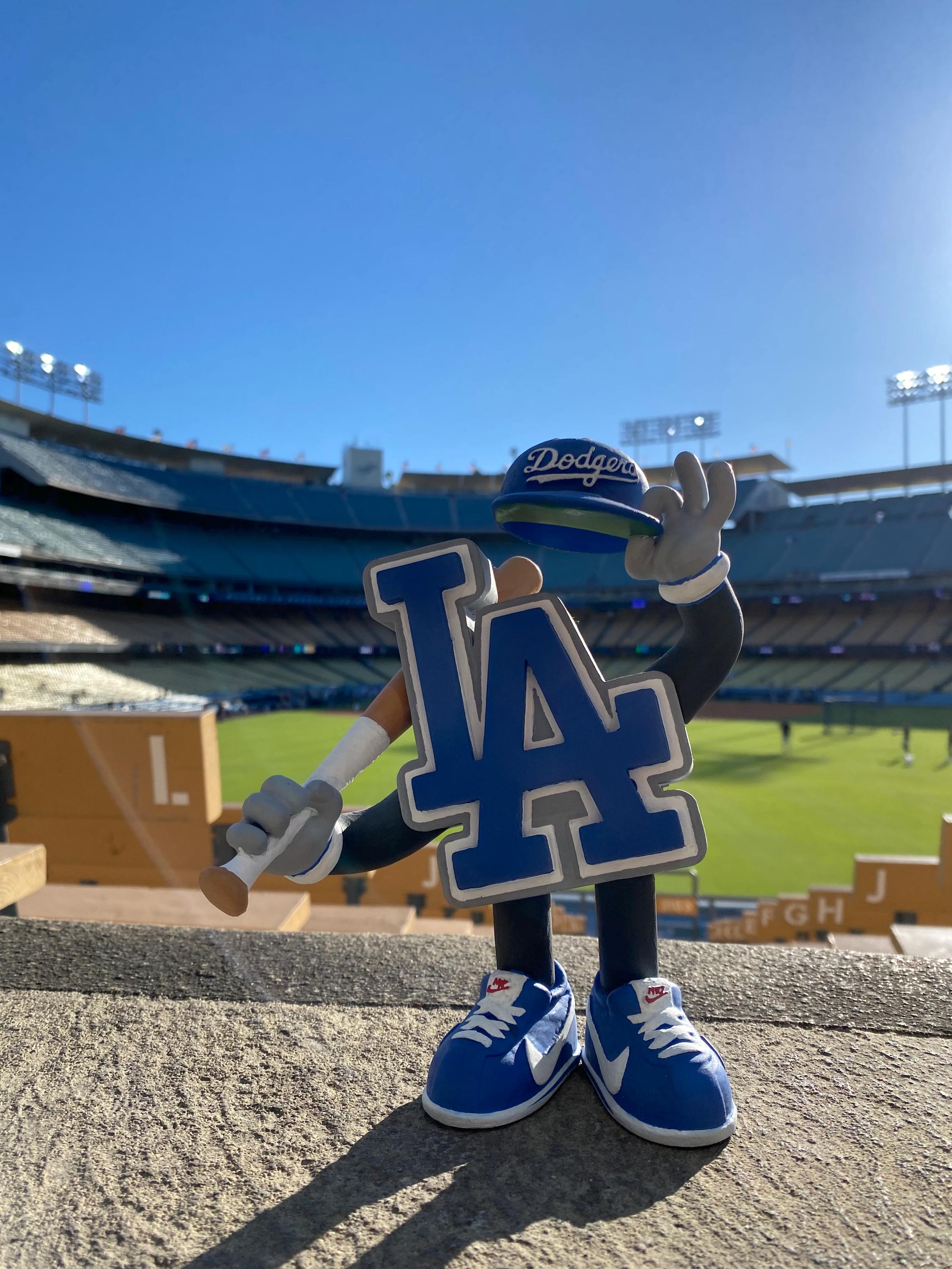 デイブ・ロバーツ　Los Angeles Dodgers 記念品 メジャーリーグベースボール ボブルヘッド Dave Roberts Los Angeles