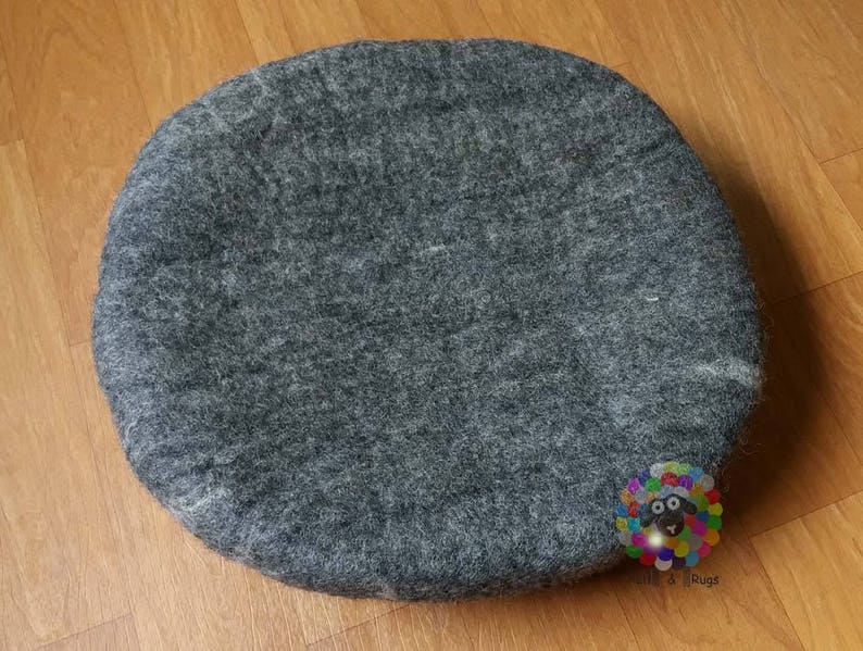 Large Felt Cat Cave 40 cm or 16 Inches Diameter Cat Bed / Pet Bed / Puppy Bed / Cat House. 100 % Wool Natural Color image 4