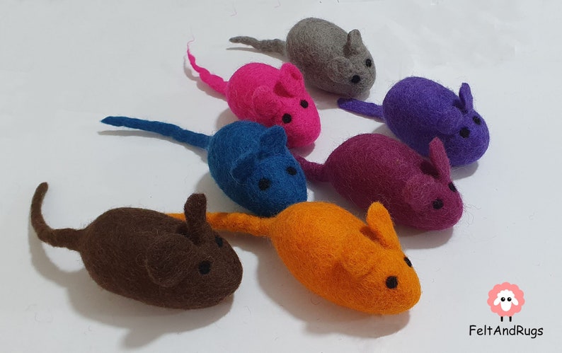 Felted Wool Mouse / Cat Toys / Mice Cat toy. Handmade Wool Mouse Cat Toy, Cat Mice Toys 100 % Wool Handmade image 3