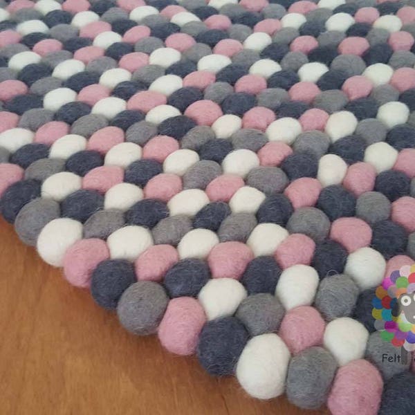 Felt Ball Rugs 20 cm - 250 cm Four Different Colors (Free Shipping)