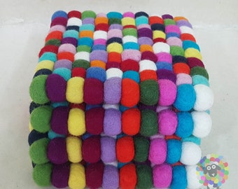 Set of 4 Trivets Square Multicolored Felt Ball Trivet Size 17 cm x 17 cm. 100 % Wool