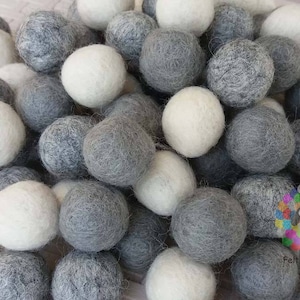 2 cm Filz Bommeln. Wolle Pom Pom Girlande Kindergirlande Dekoration 100 % Wolle - DIY Basteln