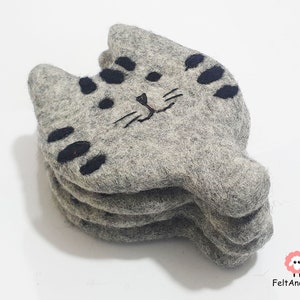 Felted Cat Coaster Set of 4 pcs , Housewarming Gift , New Home Gift. 100 % Wool and Handmade