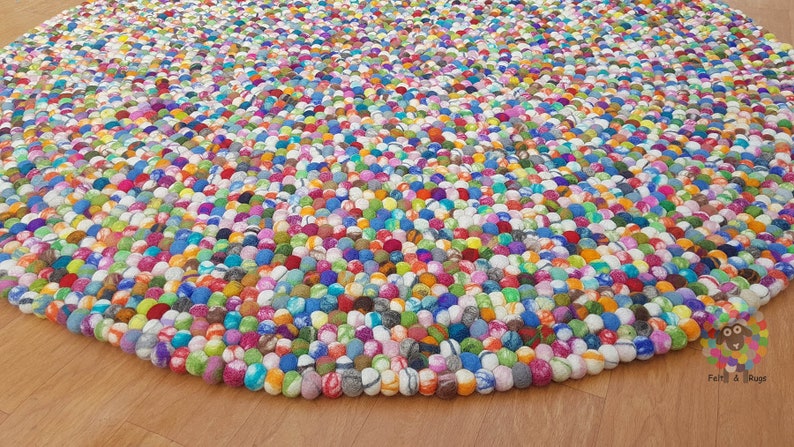 Pom Pom Round Rug Photos