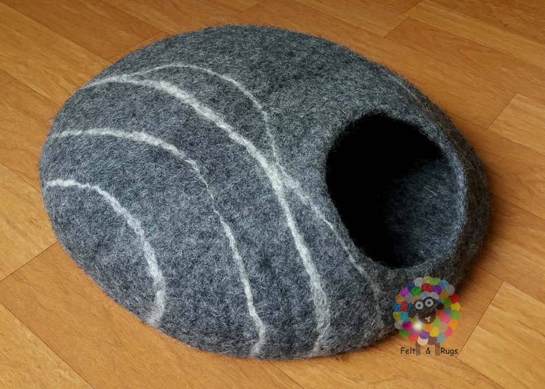 Large Felt Cat Cave 40 cm or 16 Inches Diameter Cat Bed / Pet Bed / Puppy Bed / Cat House. 100 % Wool Natural Color image 1