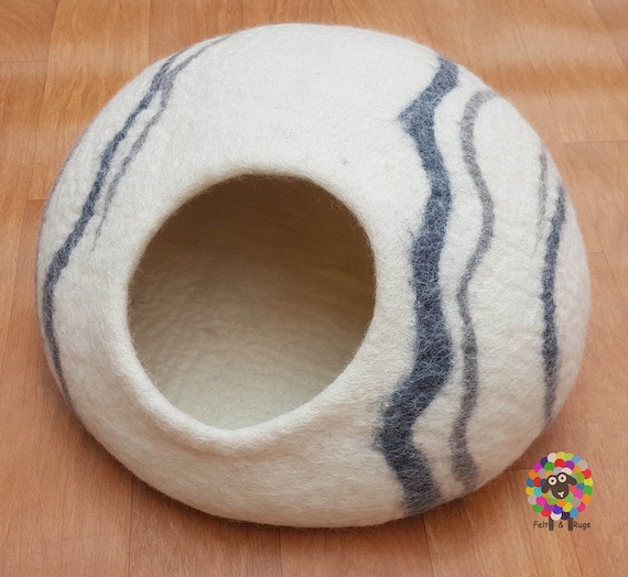 Large Handmade Wool Felt Cat Cave Bed (16 Inch)
